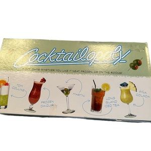 Cocktailopoly board game‎